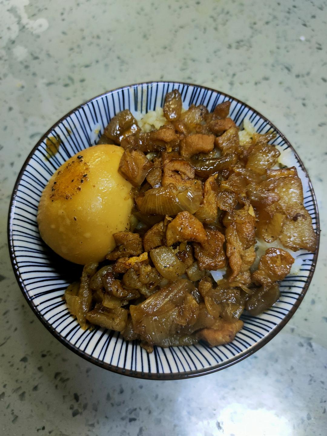 可乐卤肉饭
