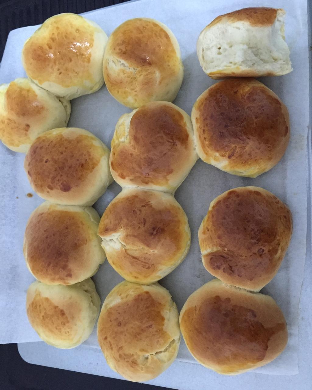 普通面粉做的柔软小餐包