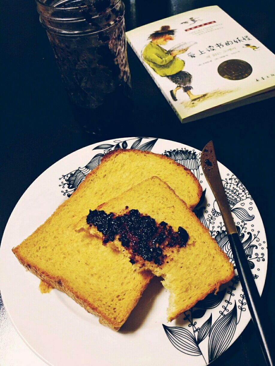 南瓜吐司（南瓜小餐包)