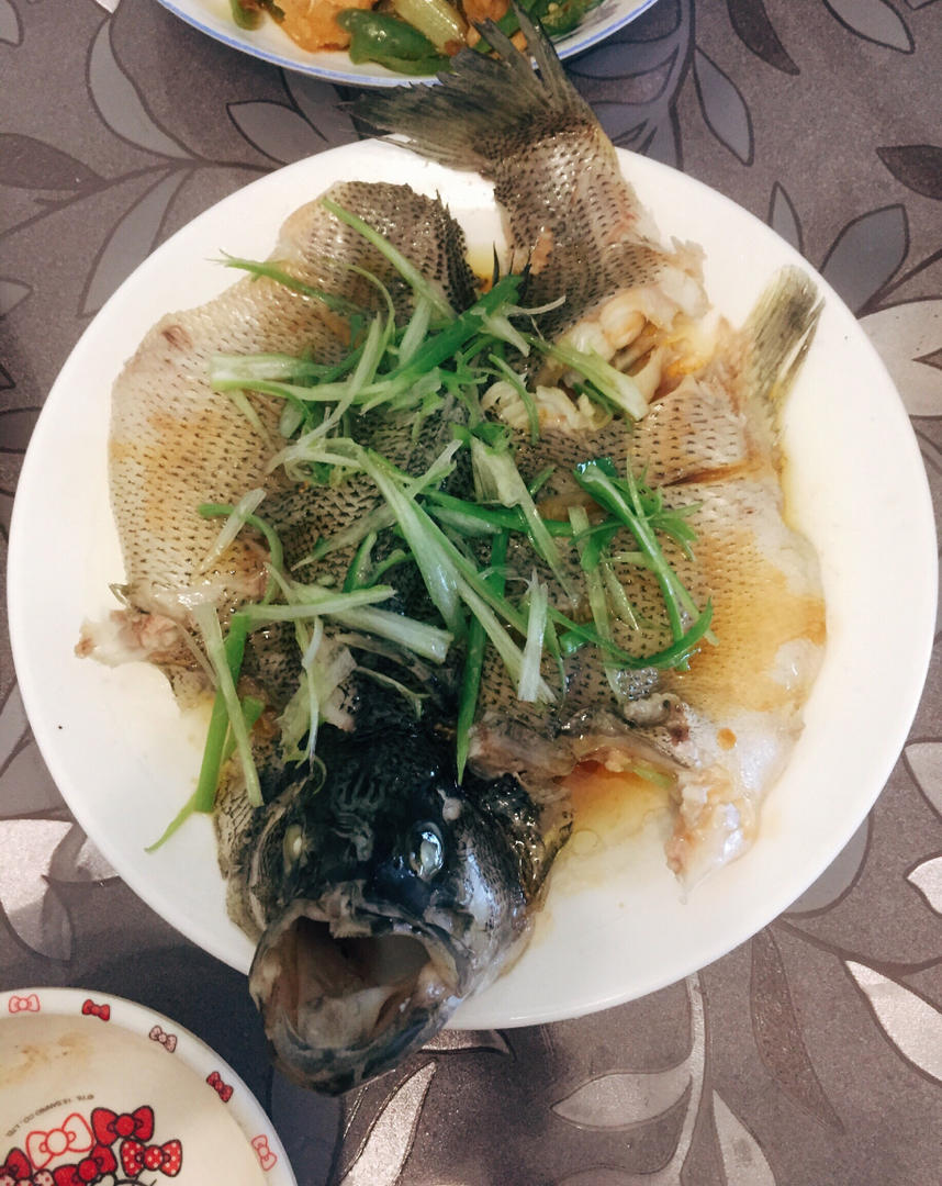 蒸鲈鱼