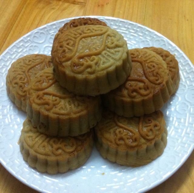 广式月饼——蛋黄莲蓉月饼