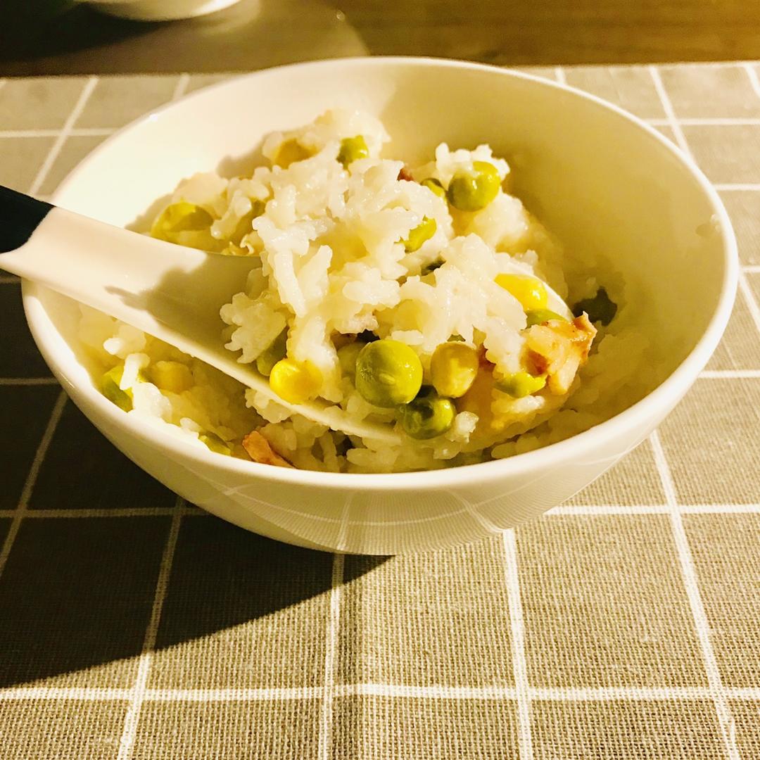 韩式香肠土豆焖饭