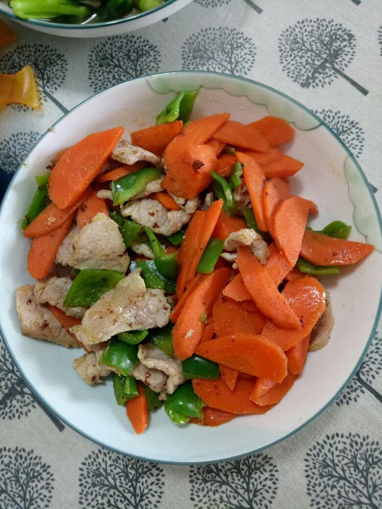 胡萝卜炒肉片