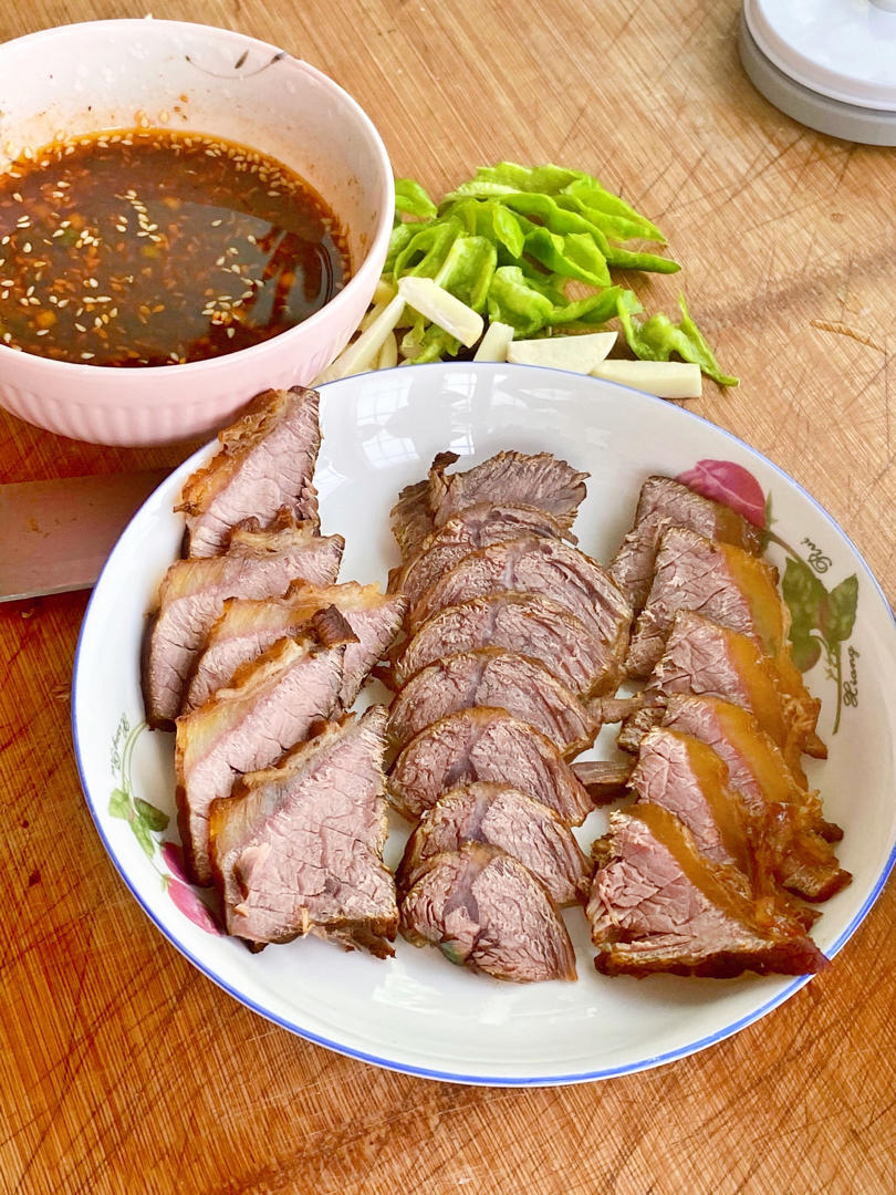 卤牛肉