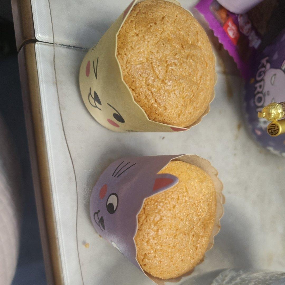 戚风小纸杯蛋糕