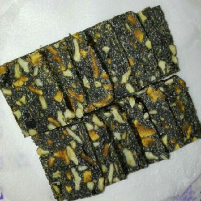 核桃桂圆芝麻红枣阿胶膏