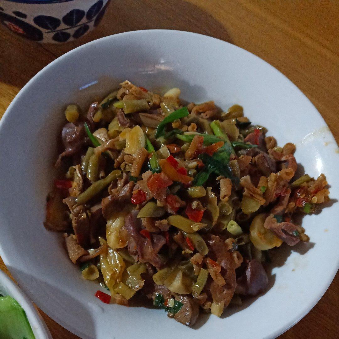泡椒鸡杂