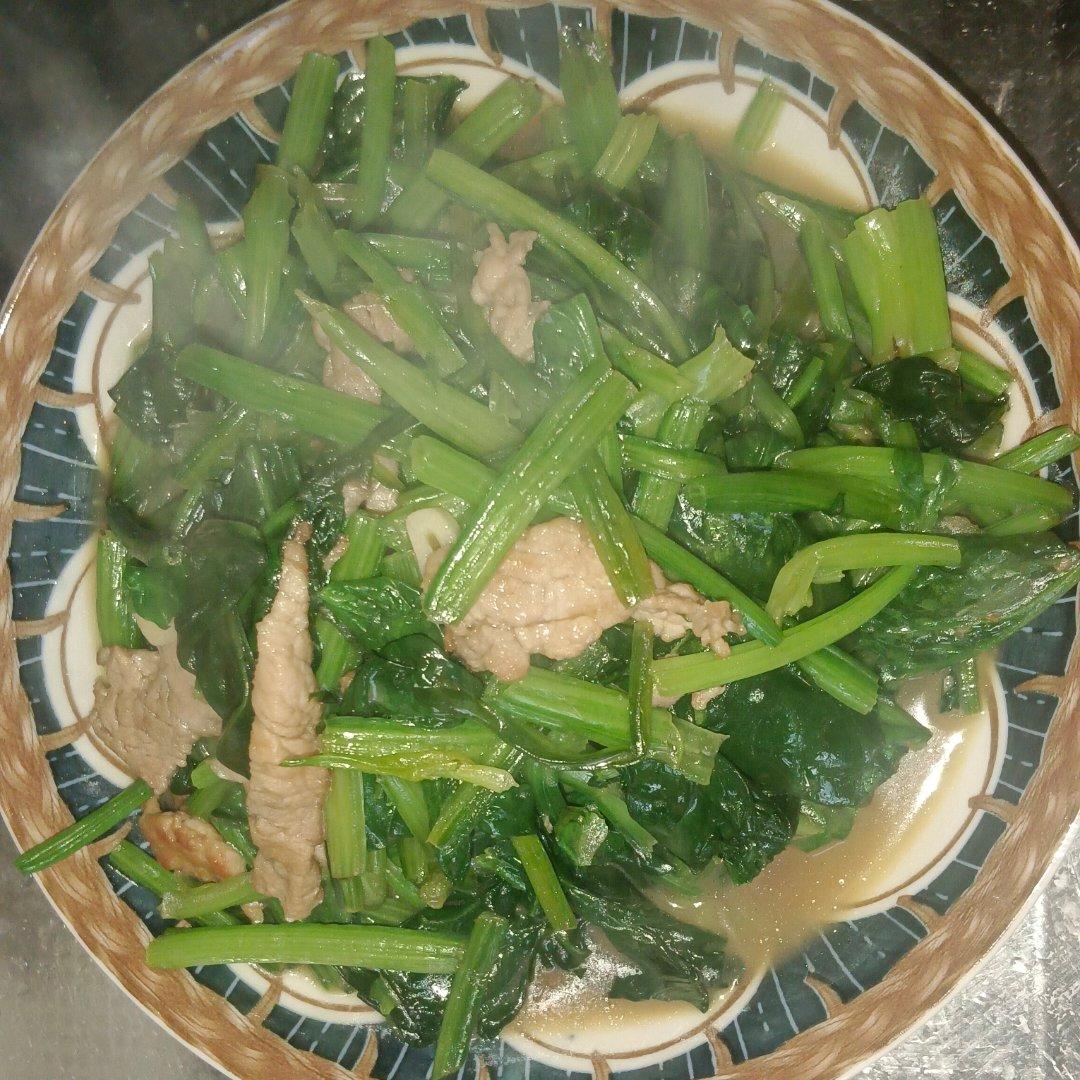 菠菜炒肉
