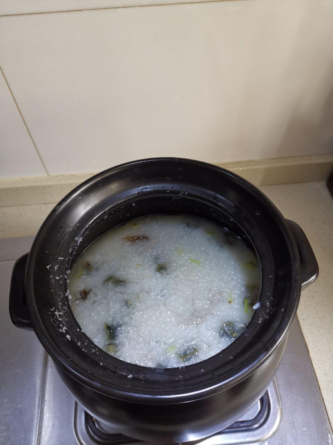 堂妈家的皮蛋瘦肉粥