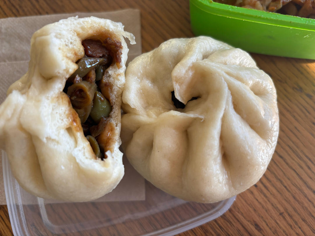 豆角酱肉包子