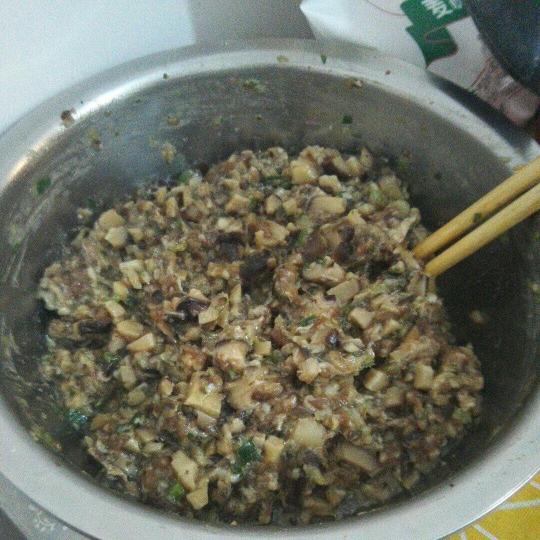 香菇肉馅饺子