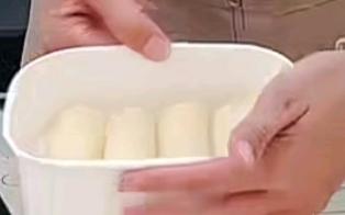 纯奶手撕吐司的做法 步骤1