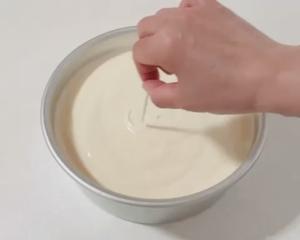 一次成功的酸奶戚风蛋糕（8寸）的做法 步骤20