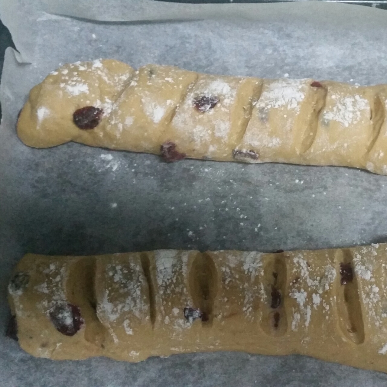 蔓越莓全麦黑糖面包