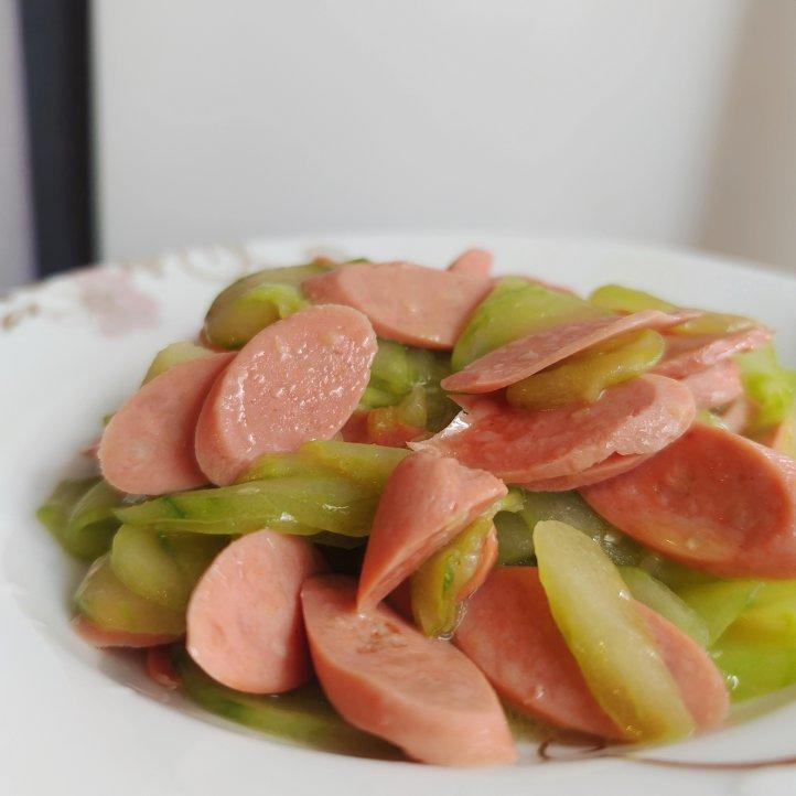 黄瓜炒火腿肠