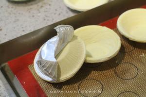 蛋挞皮新吃法—红薯酥的做法 步骤6