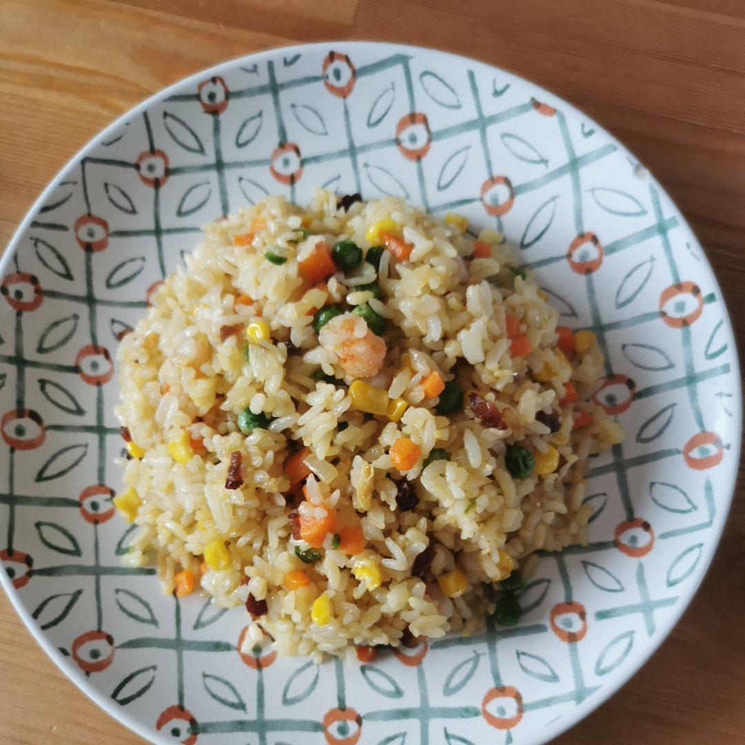 【小高姐】酱油炒饭 普通的炒饭也能做出大厨的味道