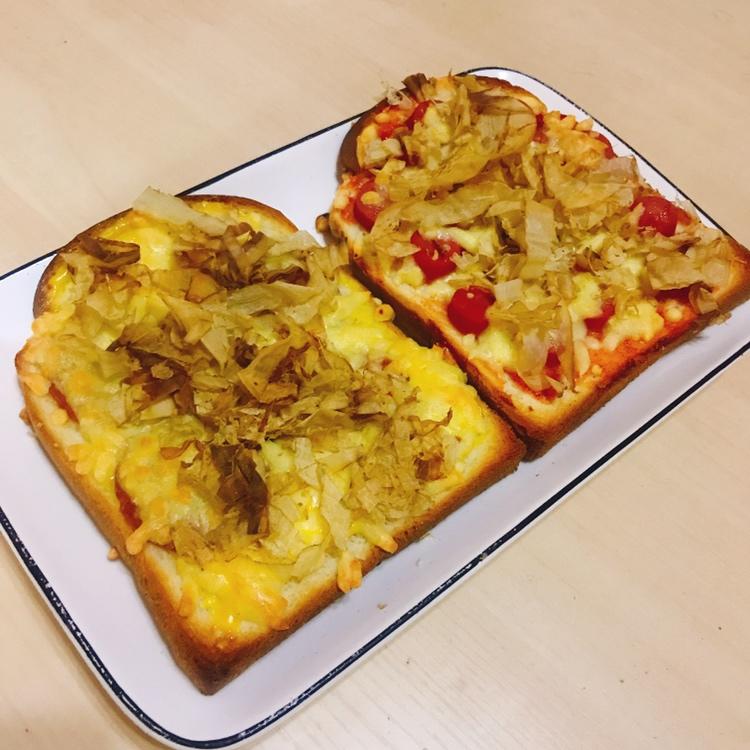 日式木鱼花吐司披萨