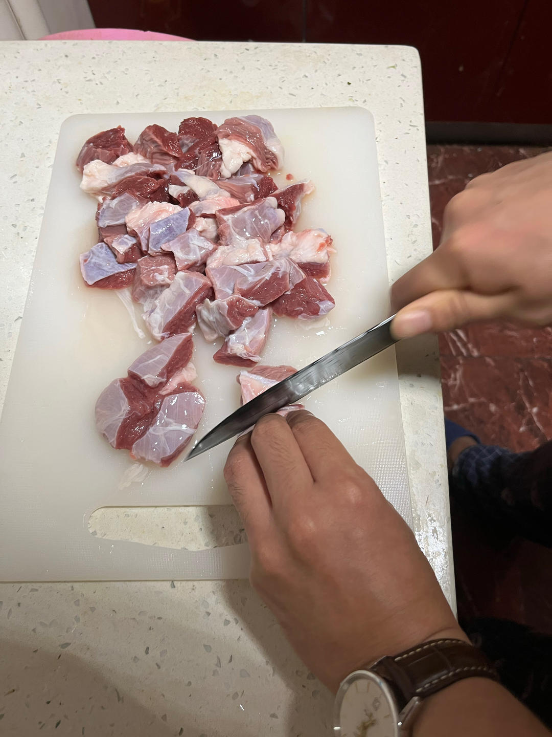 咖喱土豆炖牛腩：牛肉这样炖，保证不塞牙