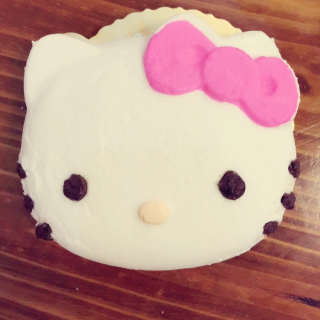 Hello Kitty 酸奶慕斯