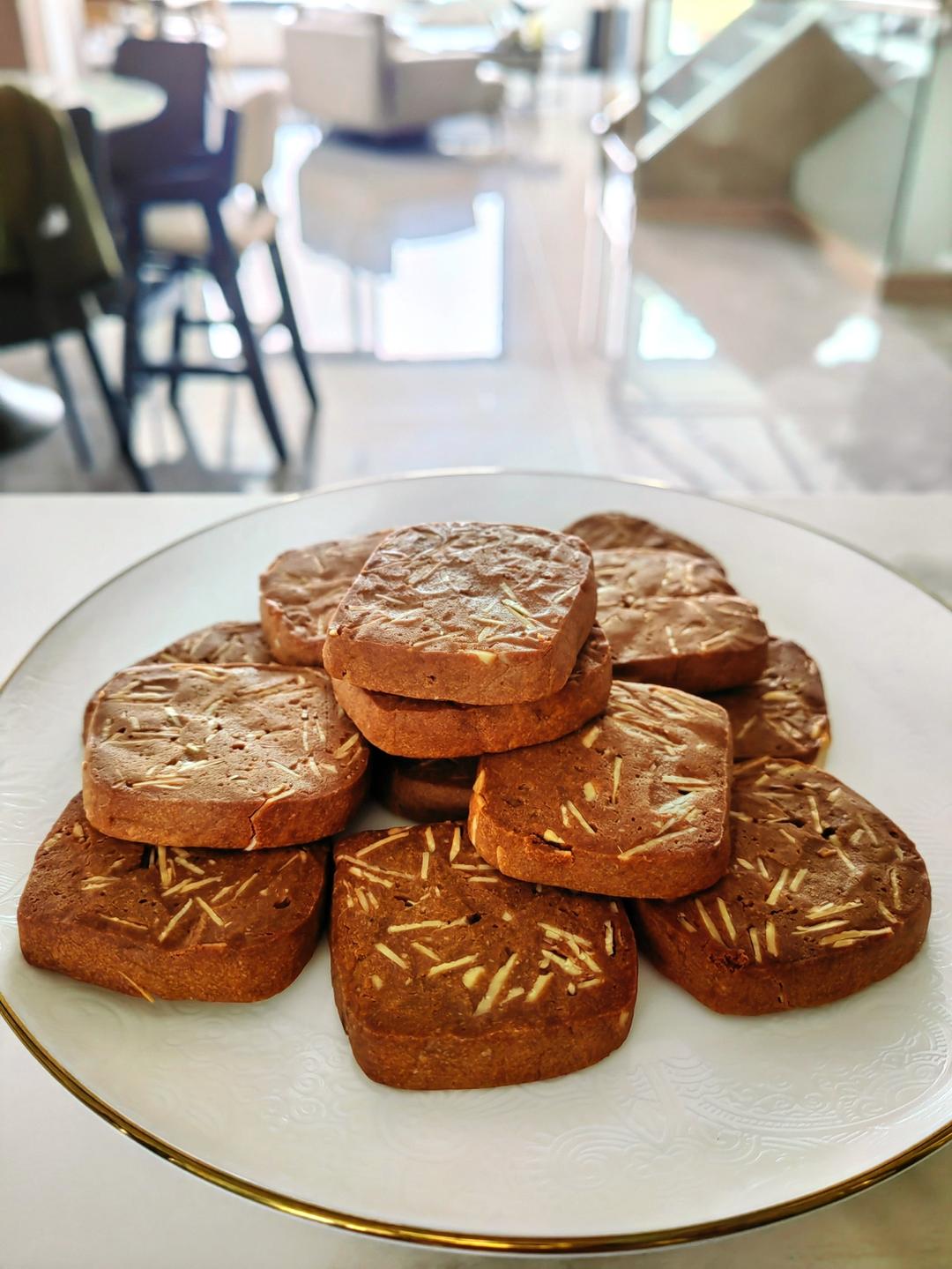 咖啡控☕️超浓郁杏仁咖啡曲奇｜搅一搅就搞定