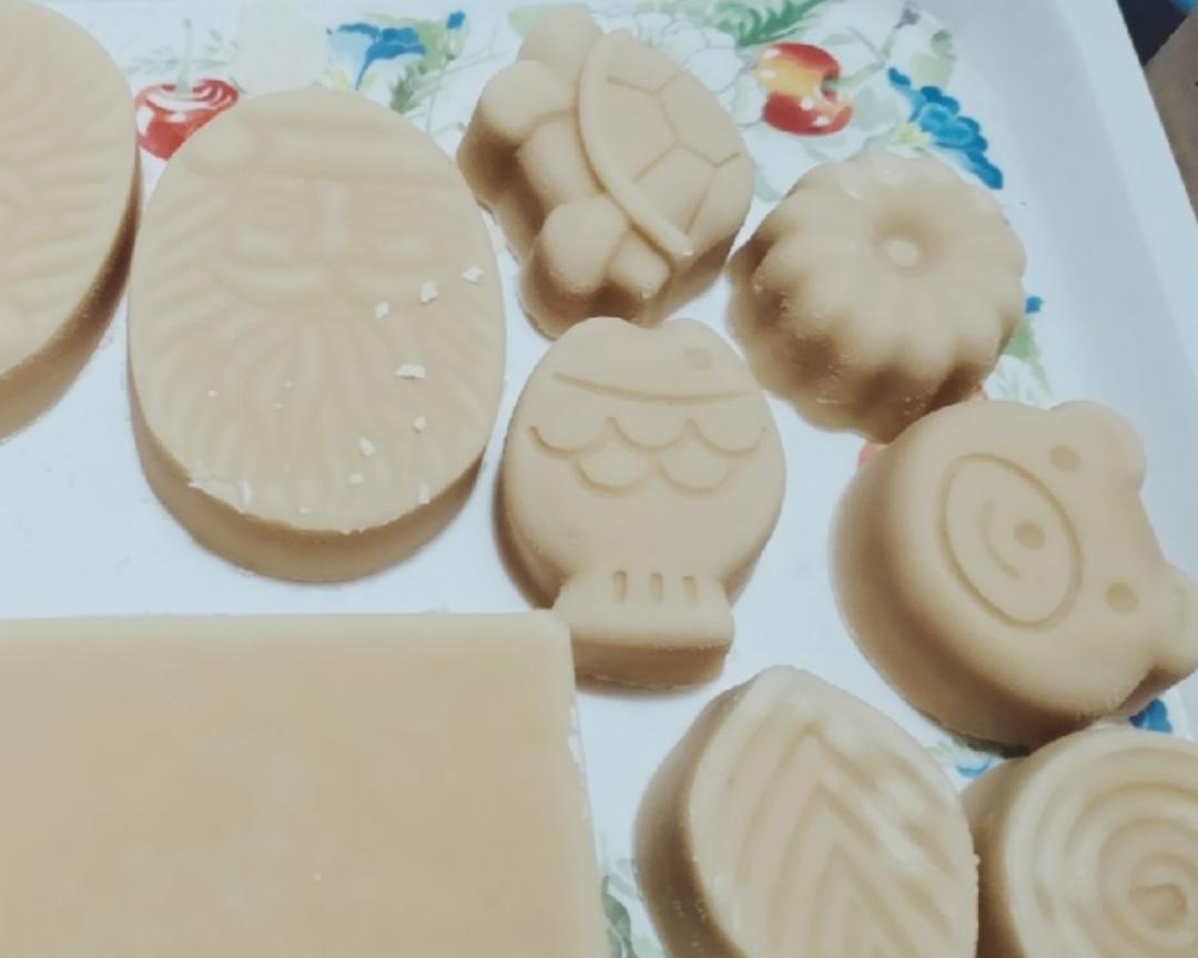 冷制手工皂（非皂基母乳皂）的做法