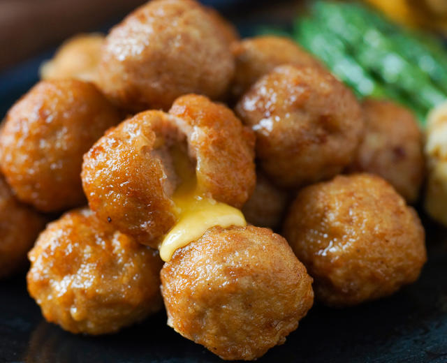 【芝士流心肉圆】的做法