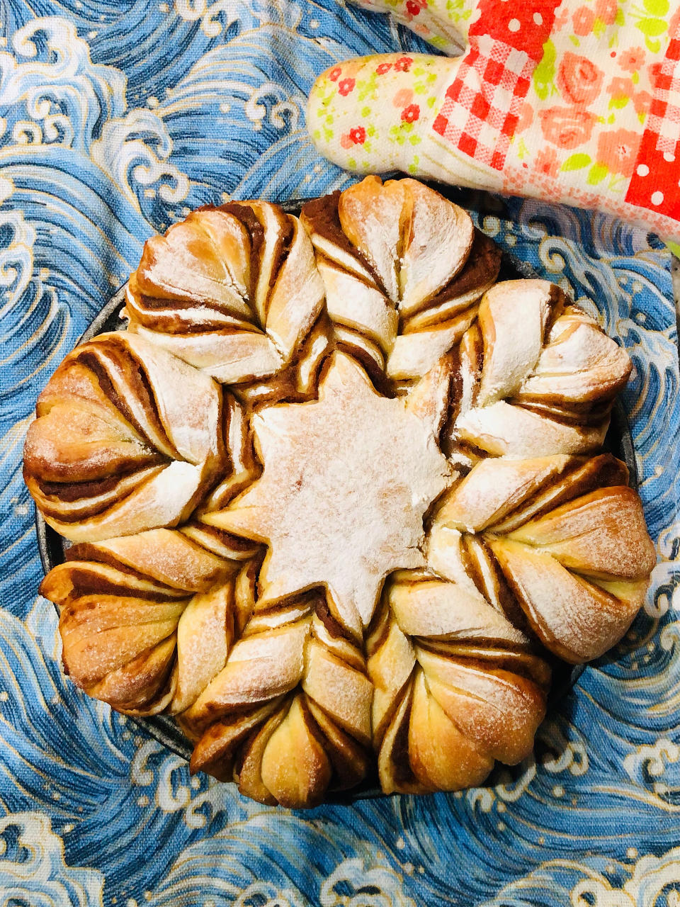 ins风圣诞节雪花豆沙面包---错过了夏天的风秋天的雨 不能再错过冬天的雪花