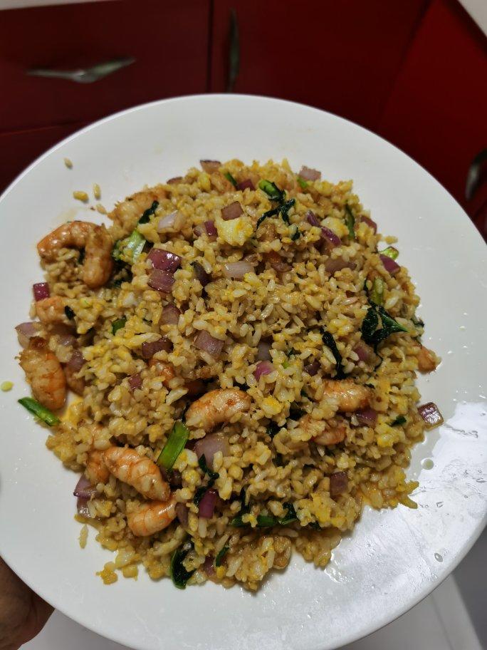 黄金虾仁炒饭