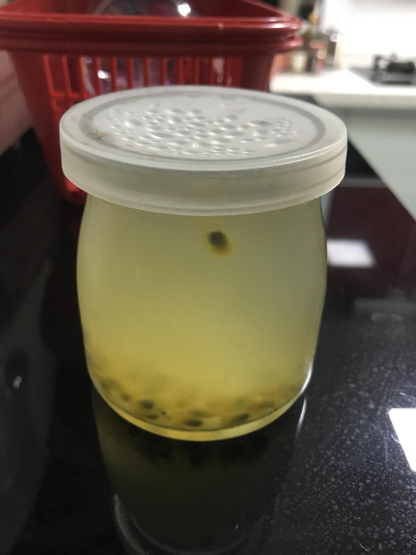 Q弹好吃又养颜的百香果果冻