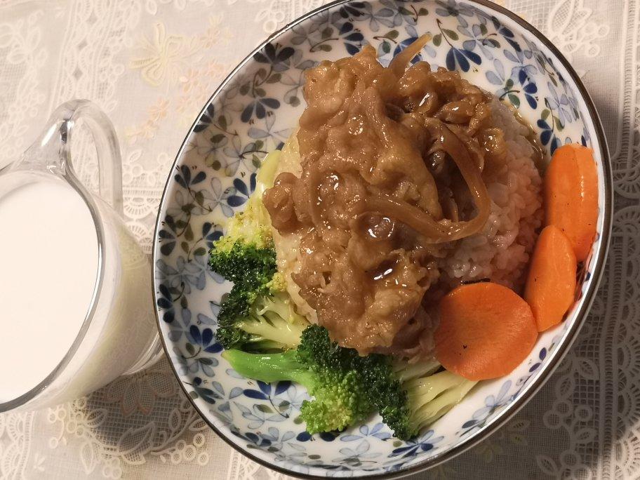 肥牛饭