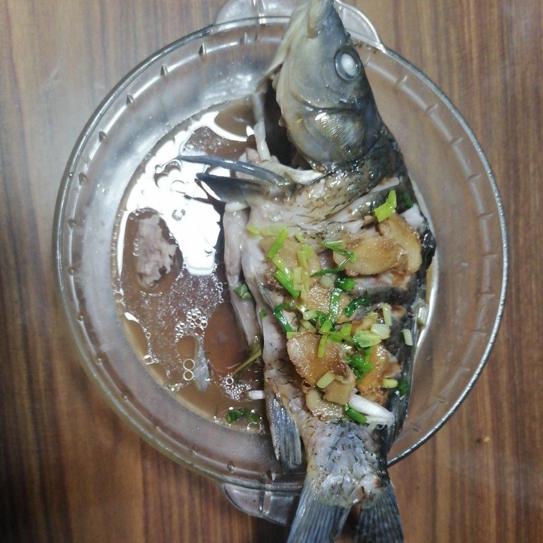清蒸鲫鱼
