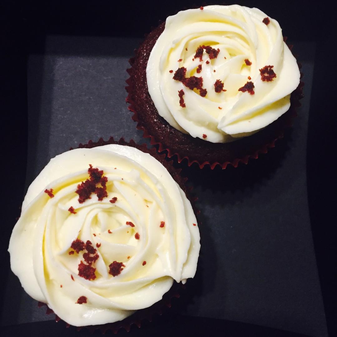 红丝绒杯子蛋糕（酸奶油Q弹版）Red velvet cupcake
