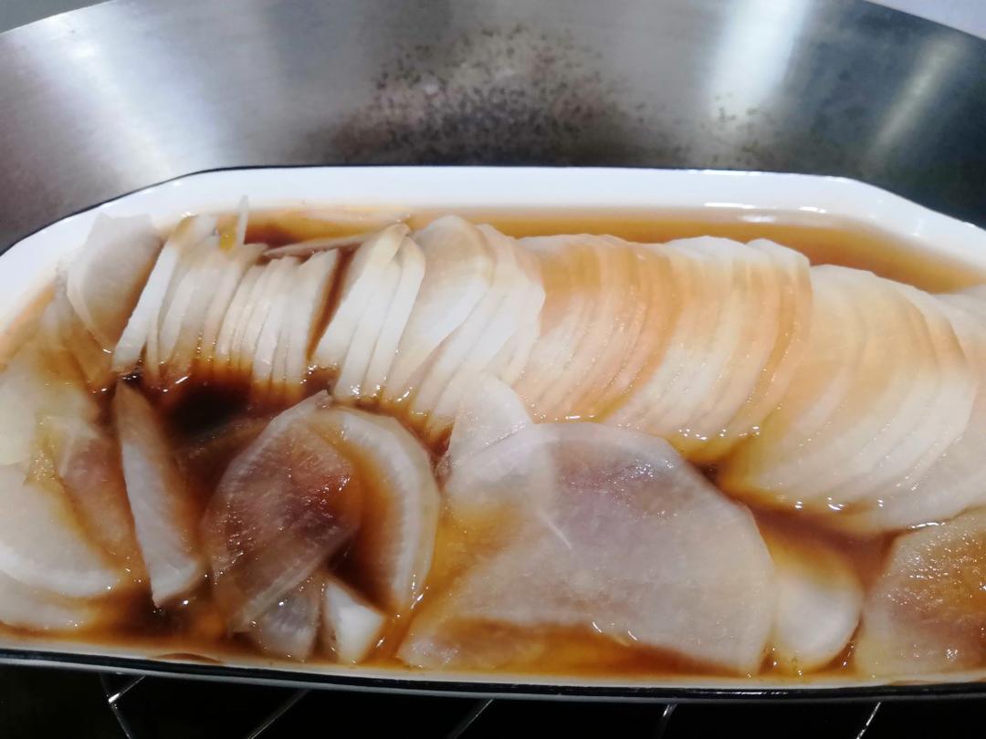 不能更简单美味的鸡汁蒸白萝卜