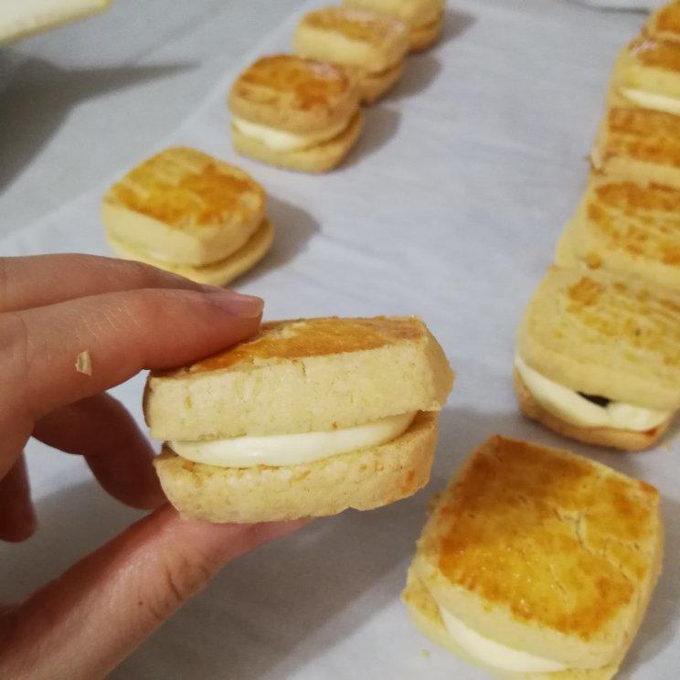 酥软馥郁的乳酪椰子三明治酥饼/烘焙视频饼干篇8