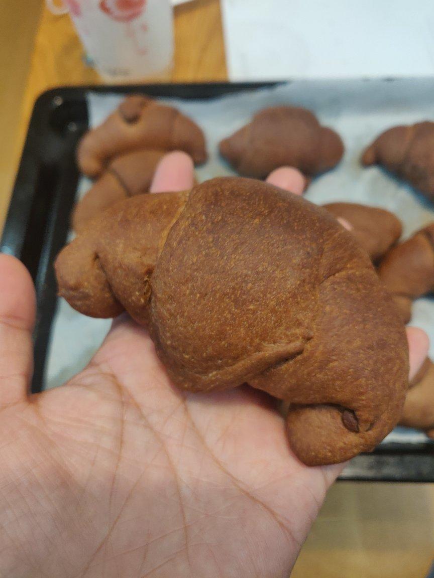 巧克力牛角包