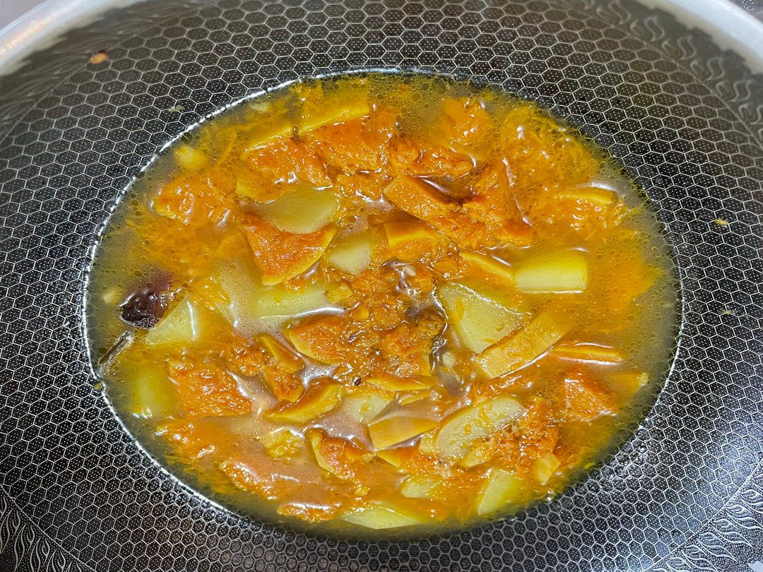 超级好吃低热量的南瓜土豆汤