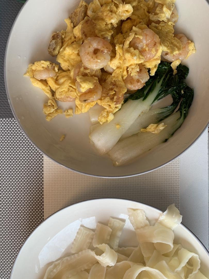 鲜香嫩滑的 虾仁滑蛋