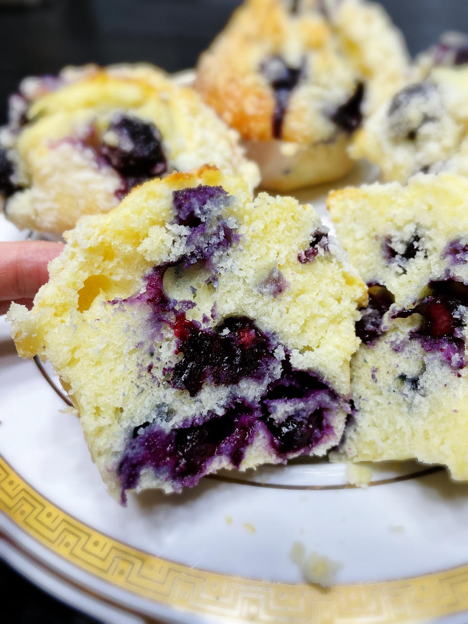 【萌萌大蘑菇头】酥粒蓝莓麦芬