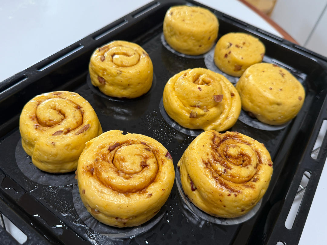 南瓜小米红枣花卷