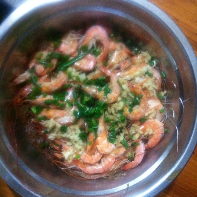 蒜蓉粉丝蒸大虾