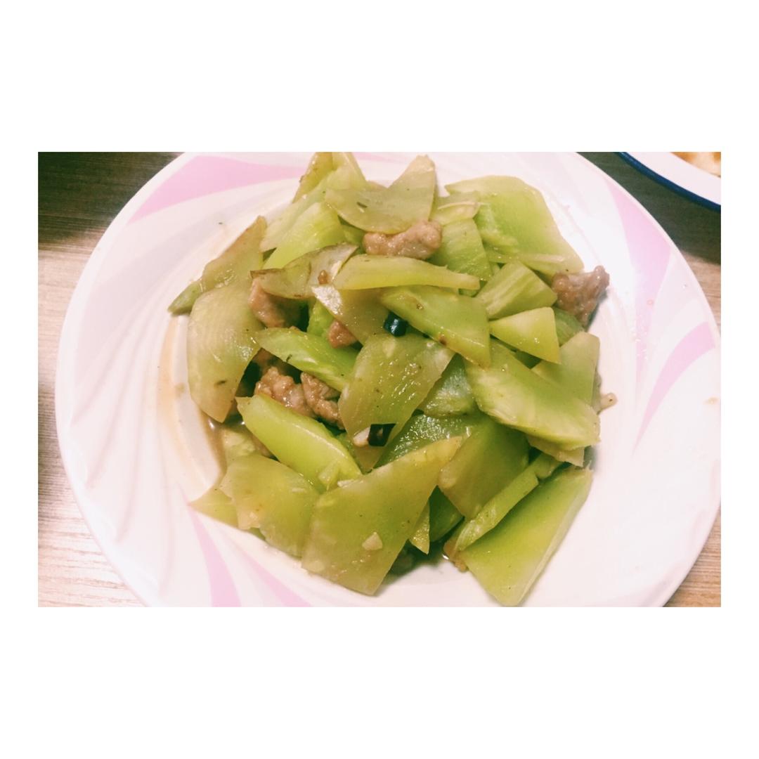 莴笋炒肉