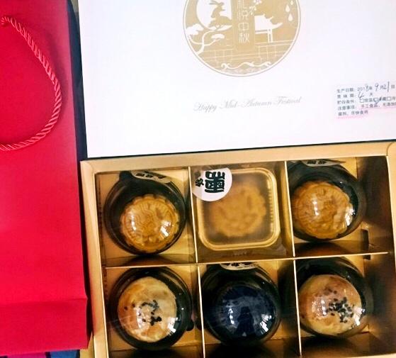 蛋黄酥
