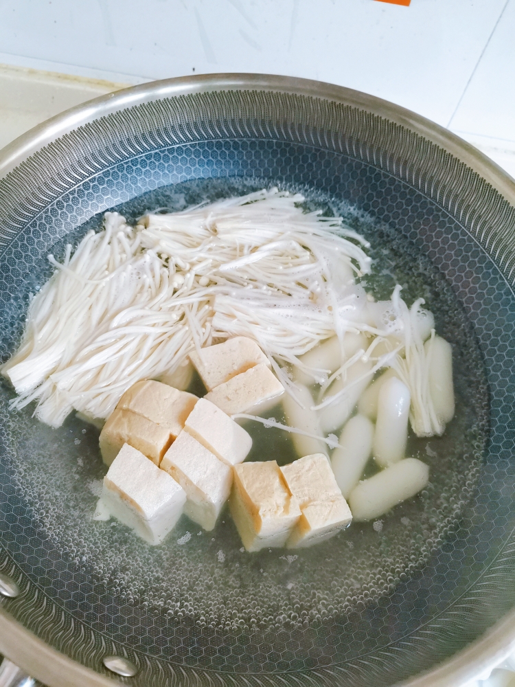 味好美寿喜烧锅的做法 步骤2
