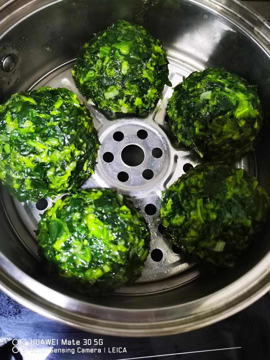 松软可口的菠菜馍