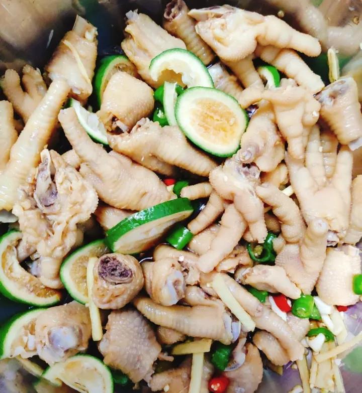 【柠檬酸辣鸡爪】自制超级无敌美味的网红鸡爪