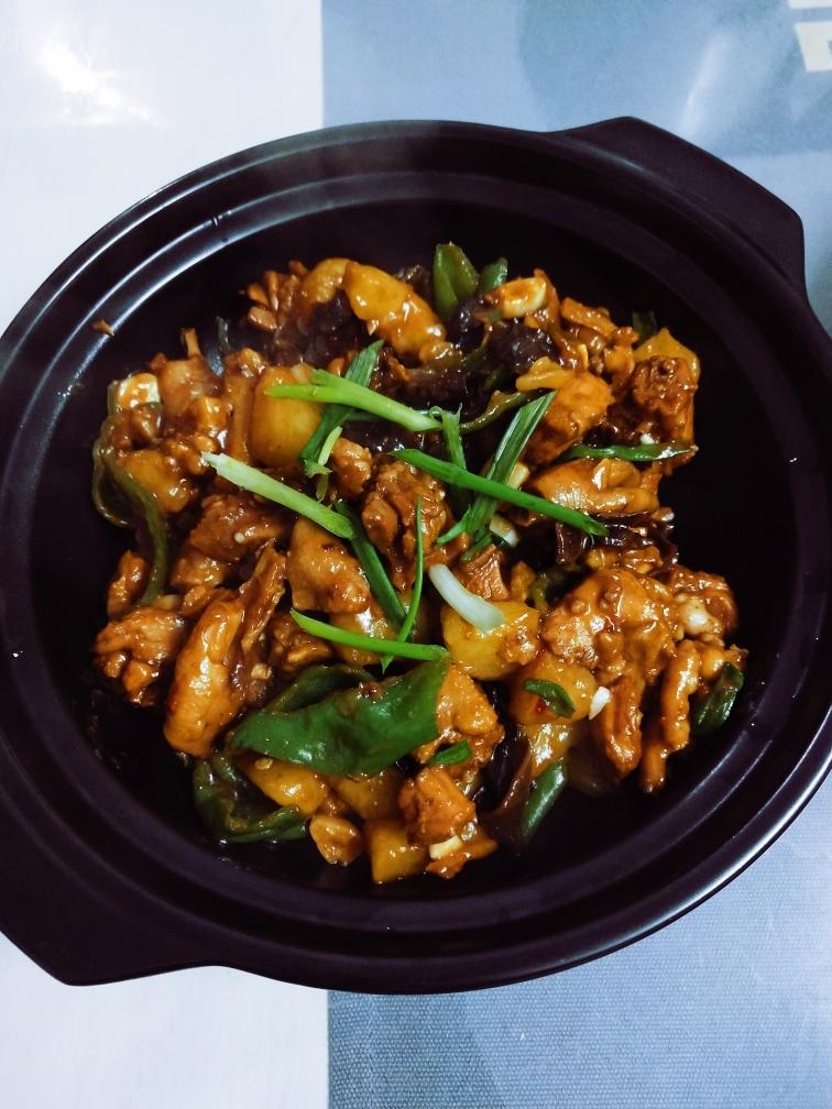 土豆烧鸡