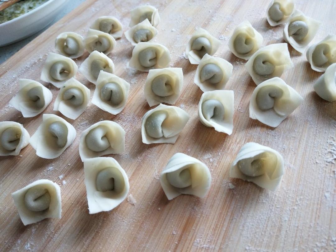 鲜肉虾仁混沌馅（附加超详细的混沌包法）