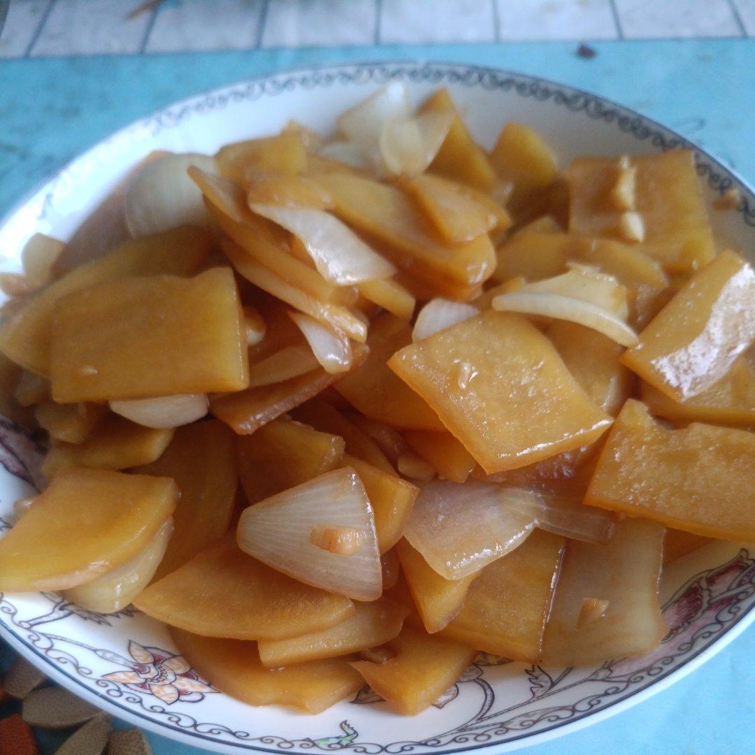 香喷喷的洋葱土豆片