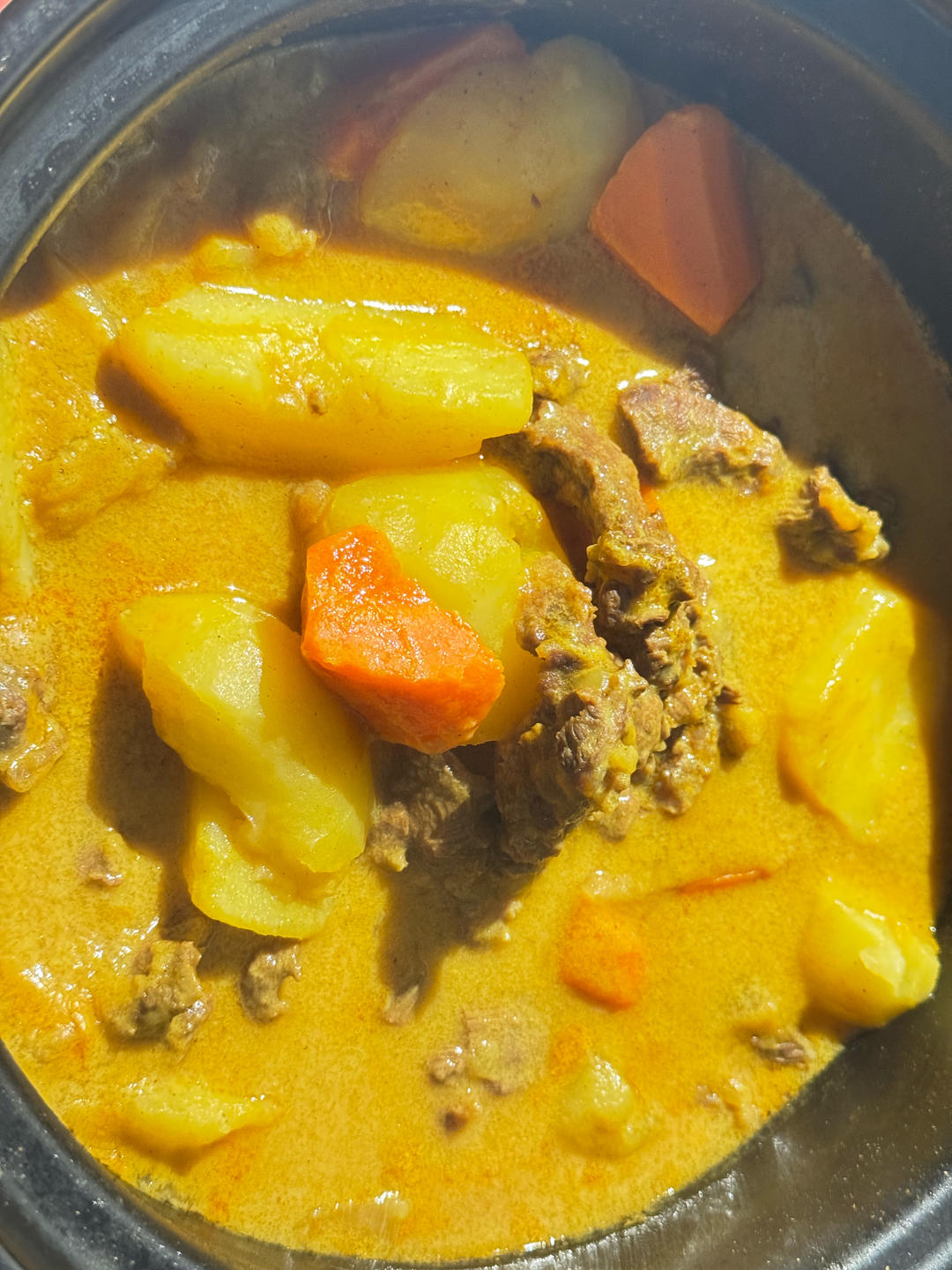 咖喱土豆炖牛腩：牛肉这样炖，保证不塞牙
